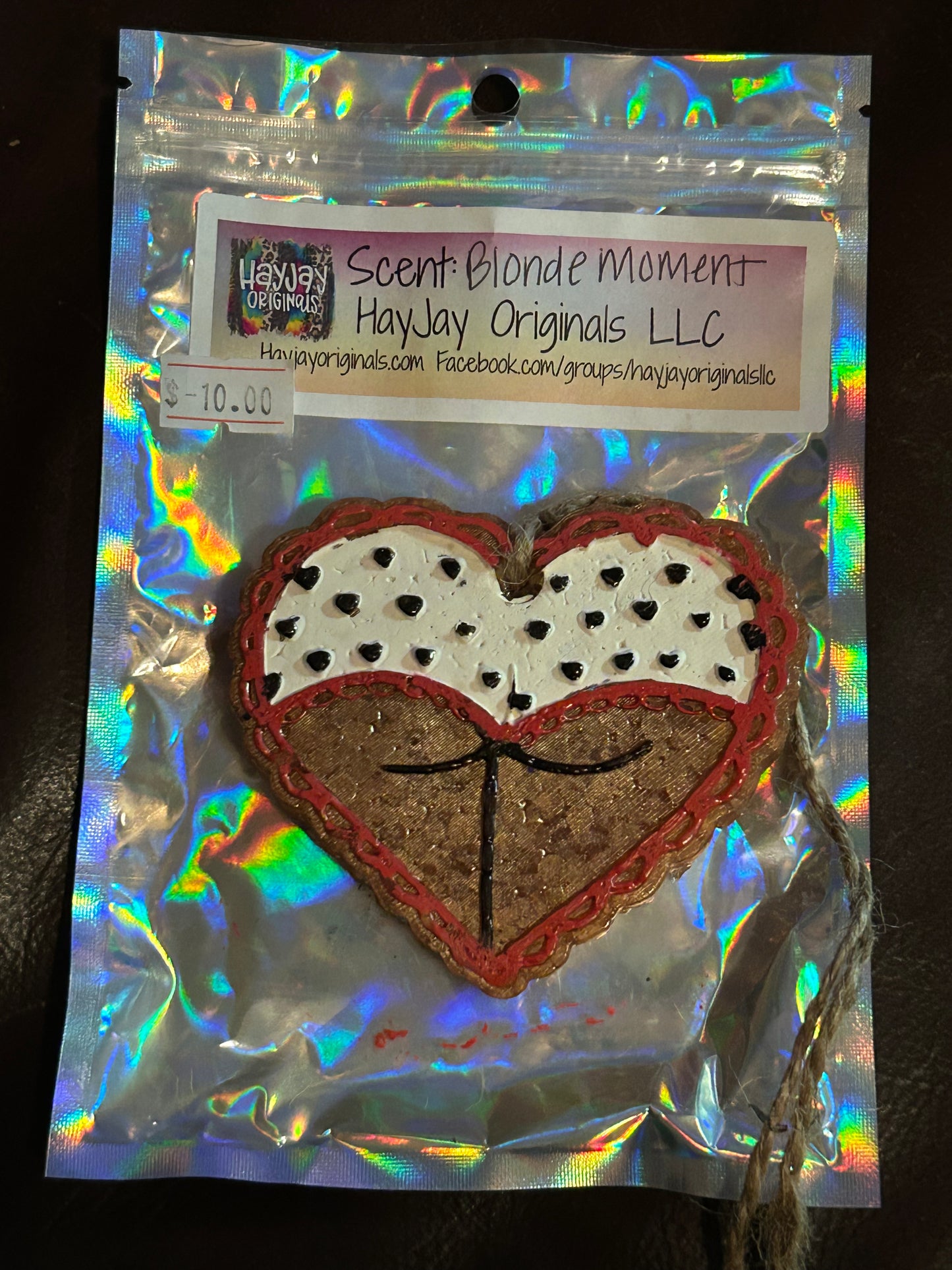 Cheeky heart freshie