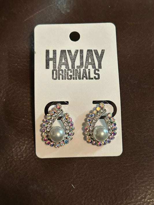 Sparkle/pearl studs