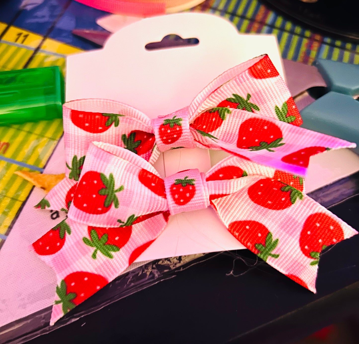 Ribbon strawberry biggie bows